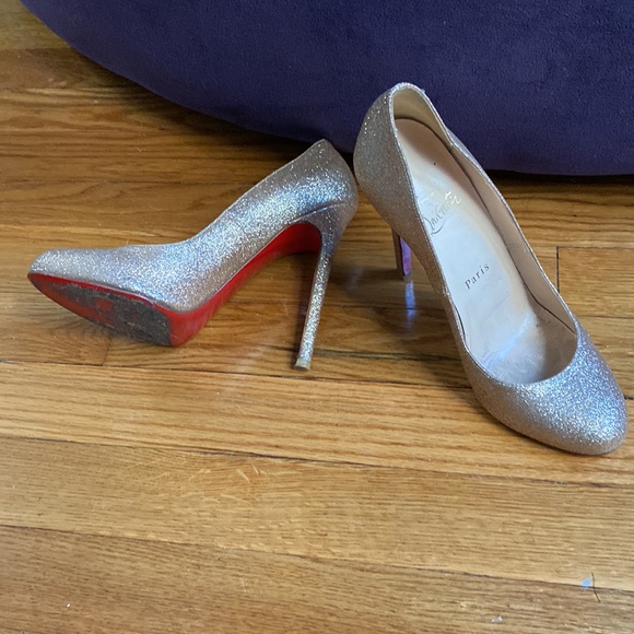 Loved! Christian Louboutin sparkle Creme pink heels - Picture 2 of 3